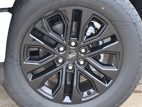 New 2025 Ford F150 Lariat w/ Equipment Group 501A Mid image 30