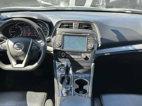 Used 2018 Nissan Maxima 3.5 SV FWD image 17