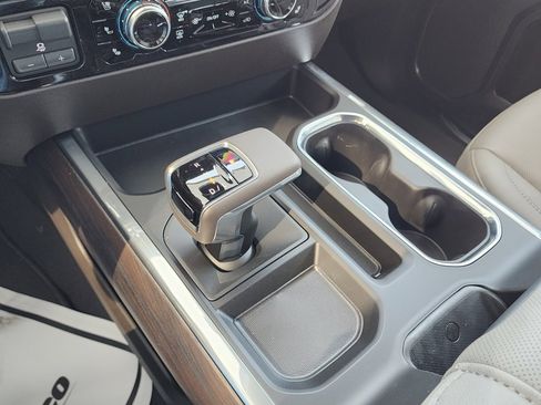 New 2026 GMC Sierra 1500 SLT w/ SLT Premium Plus Package image 30