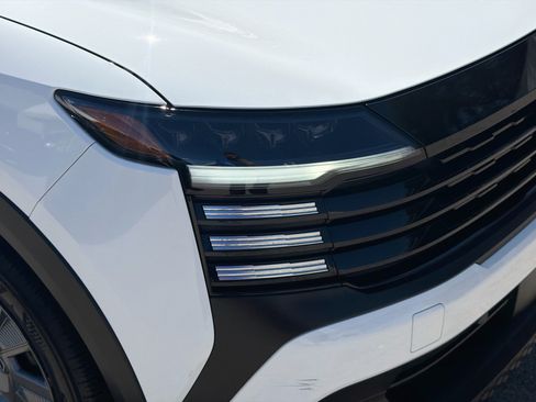 Used 2026 Nissan Kicks S FWD image 33