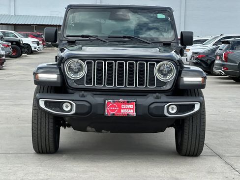 Used 2025 Jeep Wrangler Sahara w/ Safety Group image 11