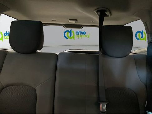 Used 2014 Nissan Xterra X image 19