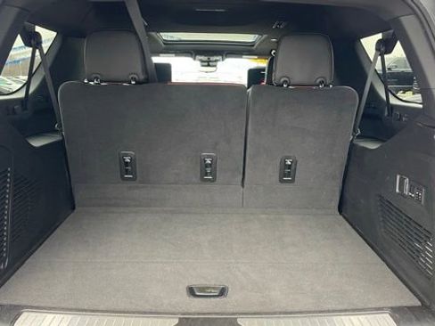 Used 2024 GMC Yukon XL Denali Ultimate image 5