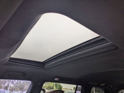 Used 2015 INFINITI QX80 Limited w/ All Season Package image 24