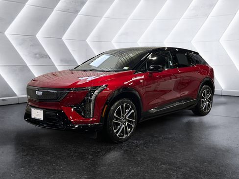 New 2026 Cadillac Optiq Sport 1 image 2