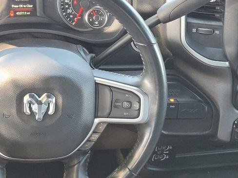 Used 2024 RAM 2500 Big Horn AWD/4WD image 13