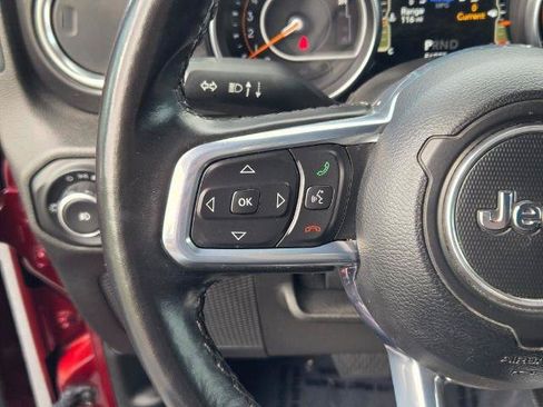 Used 2021 Jeep Wrangler Unlimited Sahara AWD/4WD image 30