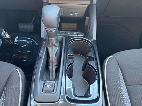 Used 2025 Chevrolet TrailBlazer LT image 39