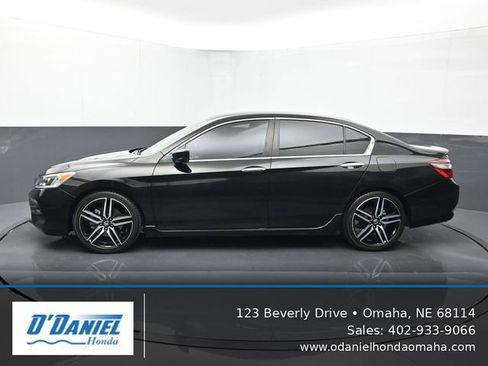 Used 2017 Honda Accord Sport Special Edition image 2