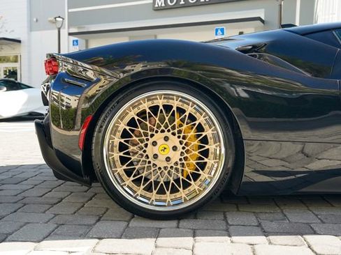 Used 2021 Ferrari SF90 Stradale image 31