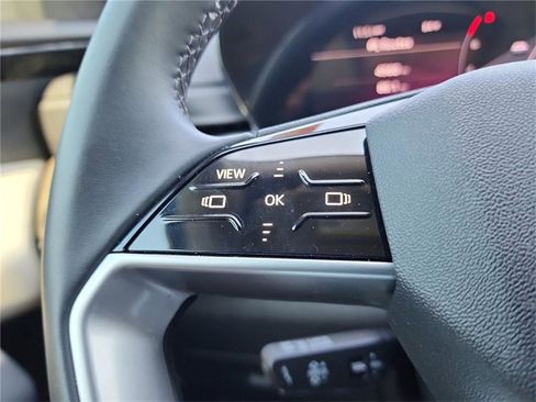 Certified 2025 Audi Q5 Premium w/ Convenience Package image 16