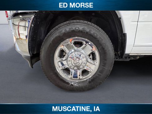 Used 2024 RAM 3500 Tradesman w/ Chrome Appearance Group AWD/4WD image 14