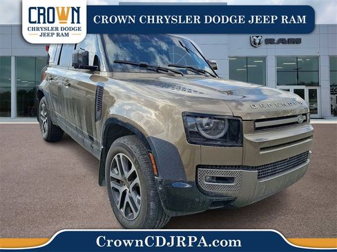 Used 2024 Land Rover Defender 110 X-Dynamic SE image 1