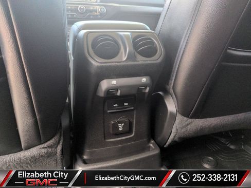 Used 2020 Jeep Wrangler Unlimited Sahara AWD/4WD image 18
