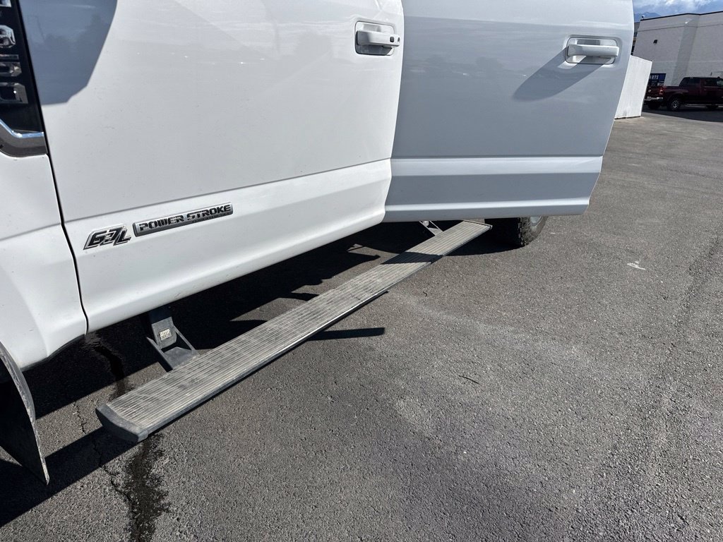 Used 2022 Ford F350 Lariat w/ Lariat Ultimate Package AWD/4WD image 9