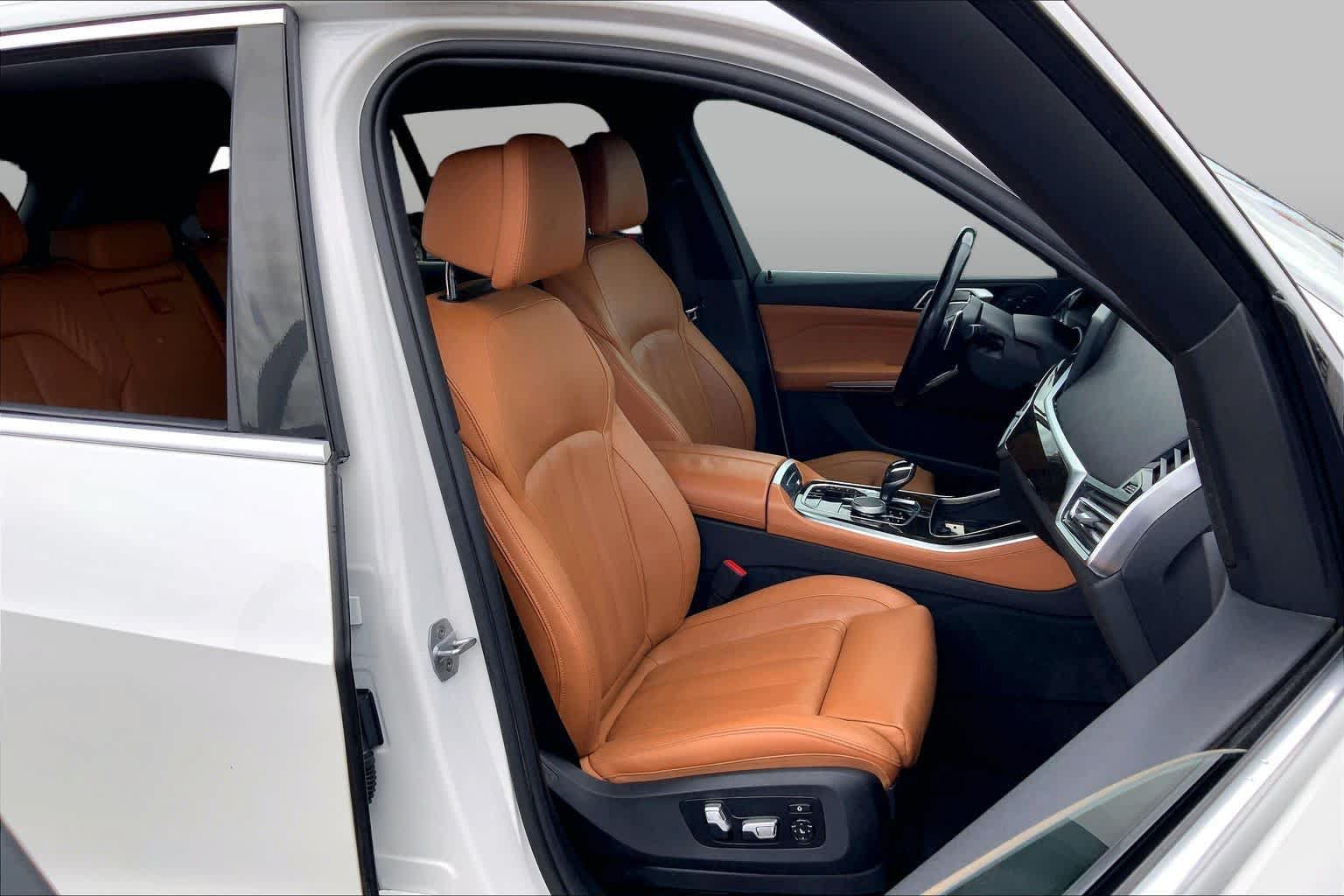 Used 2019 BMW X5 xDrive40i w/ Luxury Seating Package AWD/4WD image 8