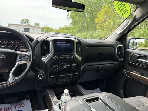 Used 2020 Chevrolet Silverado 1500 LT Trail Boss AWD/4WD image 23
