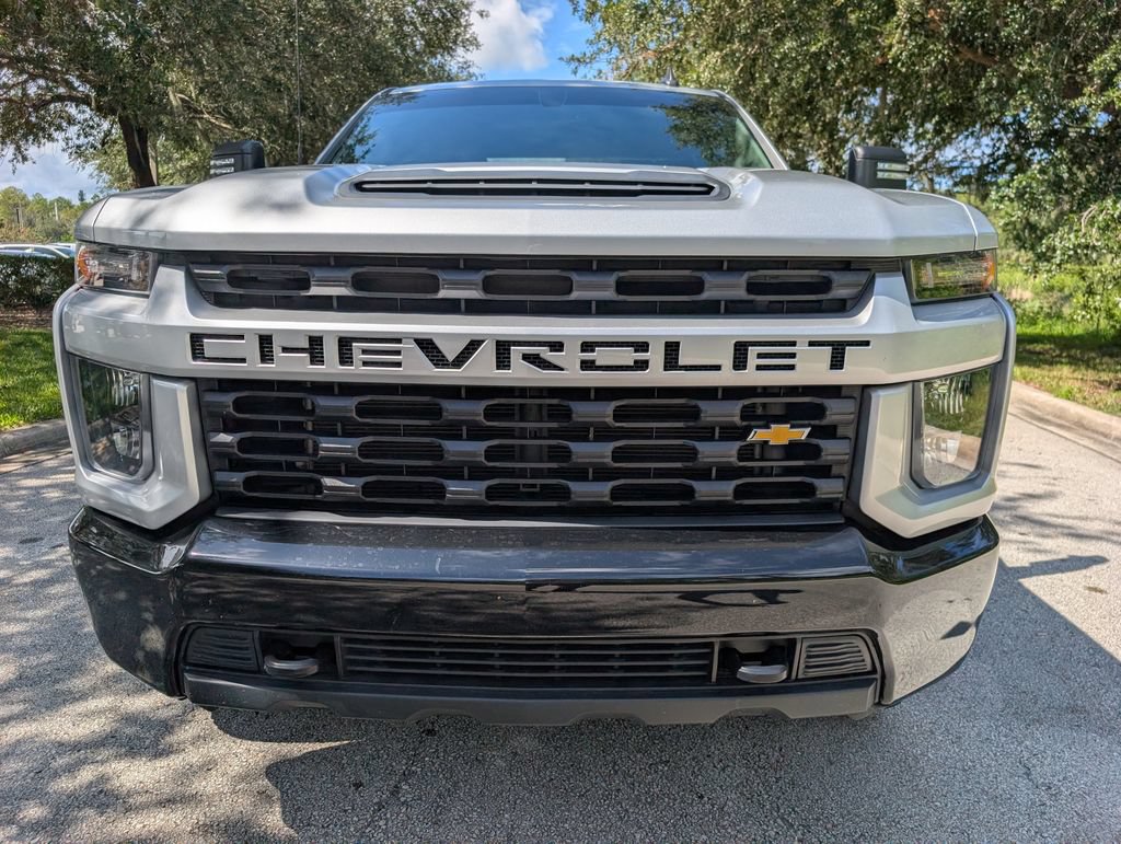 Used 2023 Chevrolet Silverado 2500 Custom w/ Custom Value Package AWD/4WD image 2