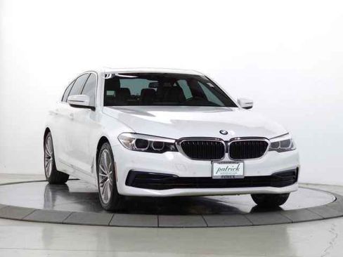 Used 2019 BMW 530i xDrive w/ Convenience Package image 1
