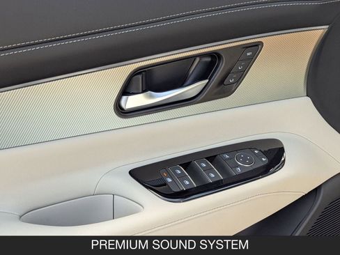 New 2025 Nissan Murano SL image 15