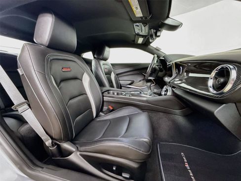Used 2021 Chevrolet Camaro SS RWD image 29