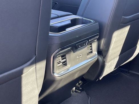 New 2025 GMC Sierra 2500 SLT w/ SLT Premium Package AWD/4WD image 20