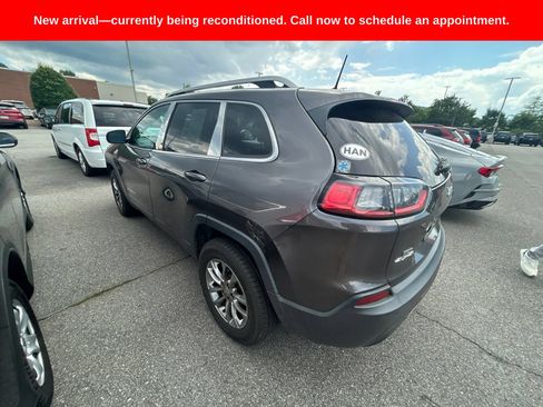 Used 2019 Jeep Cherokee Latitude Plus w/ Comfort/Convenience Group AWD/4WD image 10