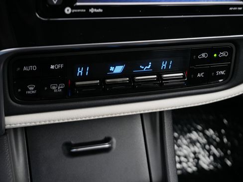 Used 2017 Toyota Corolla iM image 23