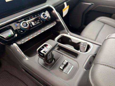 New 2026 GMC Sierra 1500 Denali AWD/4WD image 19