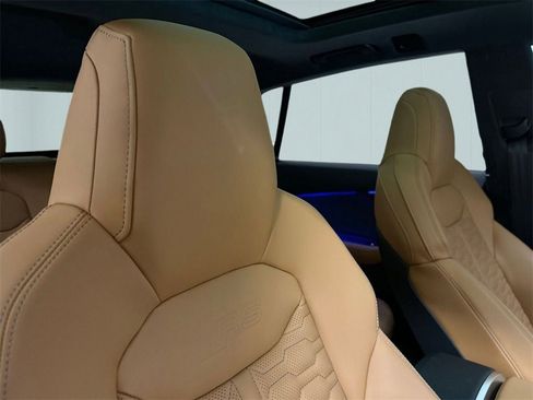 Used 2025 Audi RS Q8 performance image 41