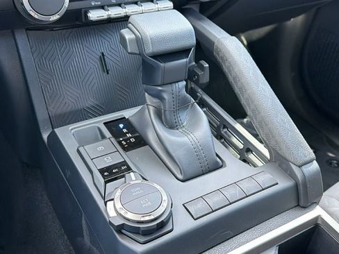 New 2026 Toyota Tacoma SR5 AWD/4WD image 28