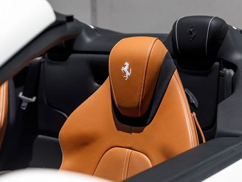 Used 2024 Ferrari Roma Spider RWD image 47