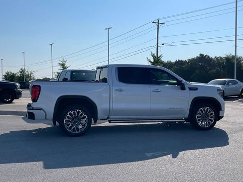 Used 2025 GMC Sierra 1500 Denali Ultimate AWD/4WD image 8