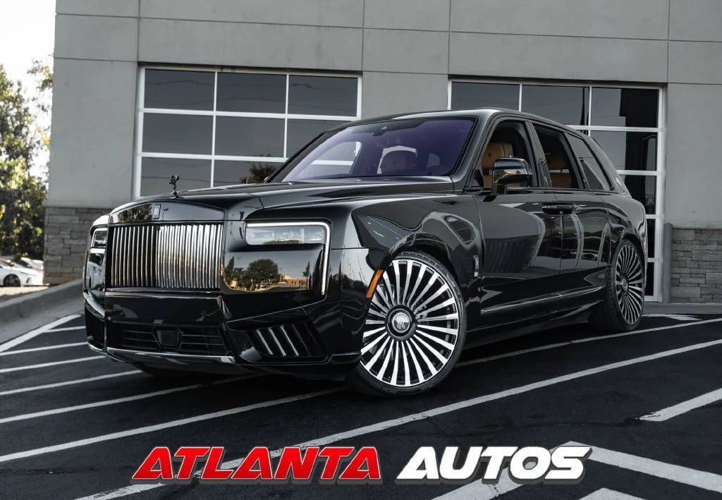 Used 2026 Rolls-Royce Cullinan w/ Cullinan Package AWD/4WD image 1