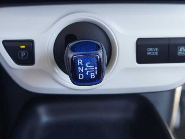 Used 2018 Toyota Prius Two w/ Prius Two Safety Plus Package FWD image 32