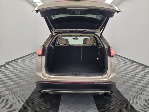 Used 2018 Ford Edge SEL w/ Equipment Group 201A AWD/4WD image 29
