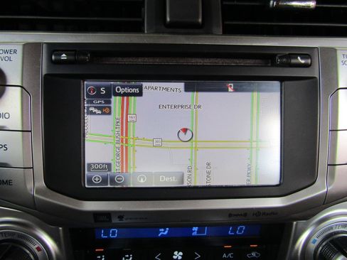 Used 2016 Toyota 4Runner Limited image 17