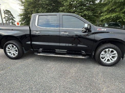 Used 2024 Chevrolet Silverado 1500 LTZ w/ LTZ Premium Package AWD/4WD image 8