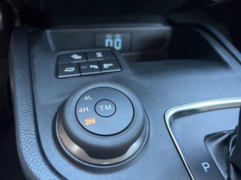 Used 2022 Ford Ranger Lariat w/ Equipment Group 501A High image 29