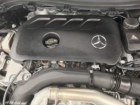 Used 2025 Mercedes-Benz GLA 250 GLA 250 4WD w/ AMG Night Package image 26