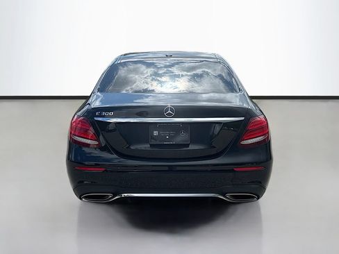 Used 2019 Mercedes-Benz E 300 w/ Premium 1 Package image 4