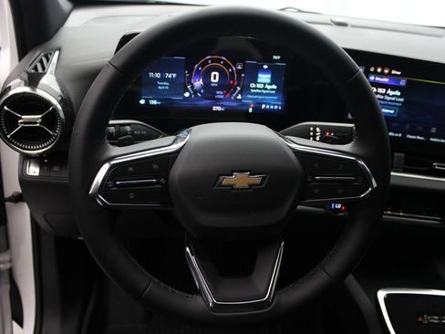 New 2026 Chevrolet Equinox LT w/ Convenience Package II FWD image 14