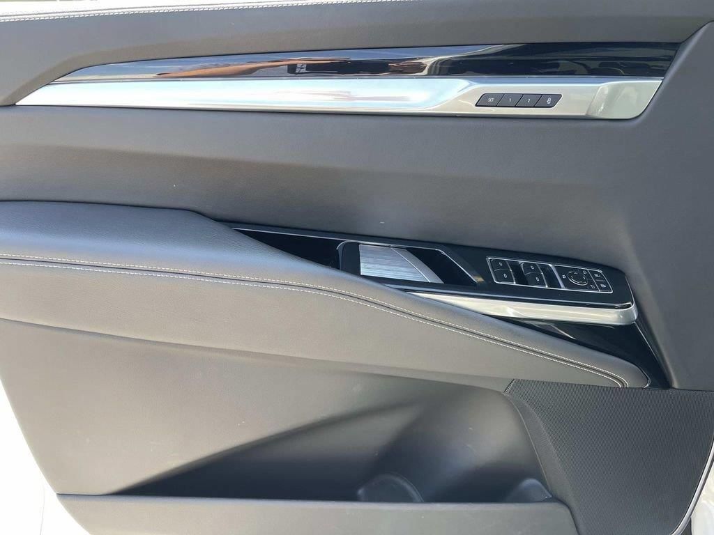 Certified 2025 Cadillac Escalade Sport AWD/4WD image 28