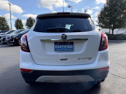 Certified 2022 Buick Encore Preferred image 4