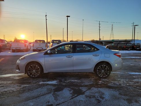 Used 2016 Toyota Corolla S image 7