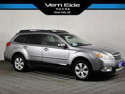 Used 2011 Subaru Outback 2.5i Limited w/ PWR Moonroof Pkg