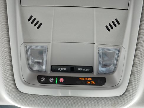 Used 2023 GMC Acadia SLE w/ Driver Convenience Package image 33