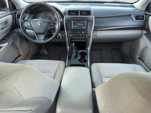 Used 2015 Toyota Camry LE FWD image 16