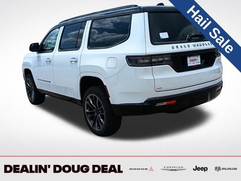 New 2025 Jeep Grand Wagoneer Series II Obsidian w/ Quick Order Packagew 28T image 4