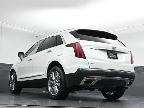 Used 2024 Cadillac XT5 Premium Luxury w/ LPO, Floor Liner Package AWD/4WD image 40